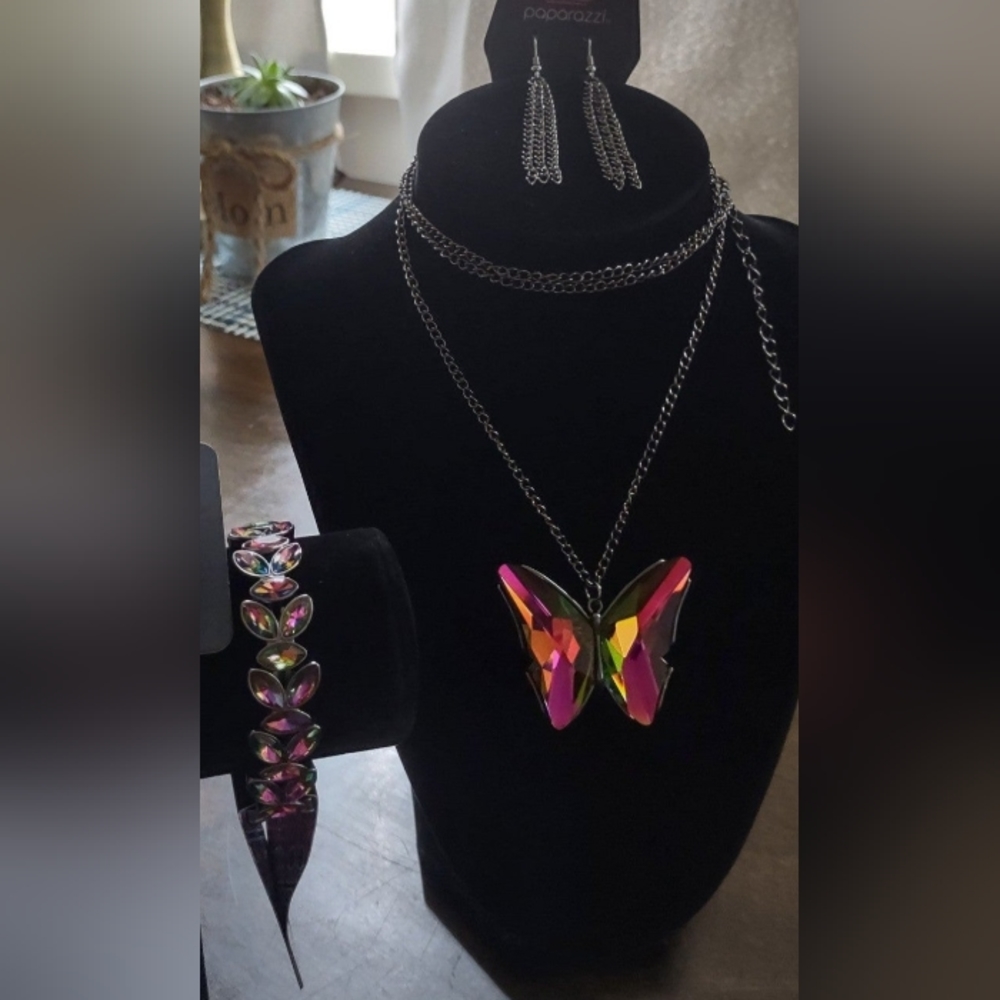 paparazzi Multicolor Iridescent Butterfly Necklace Set